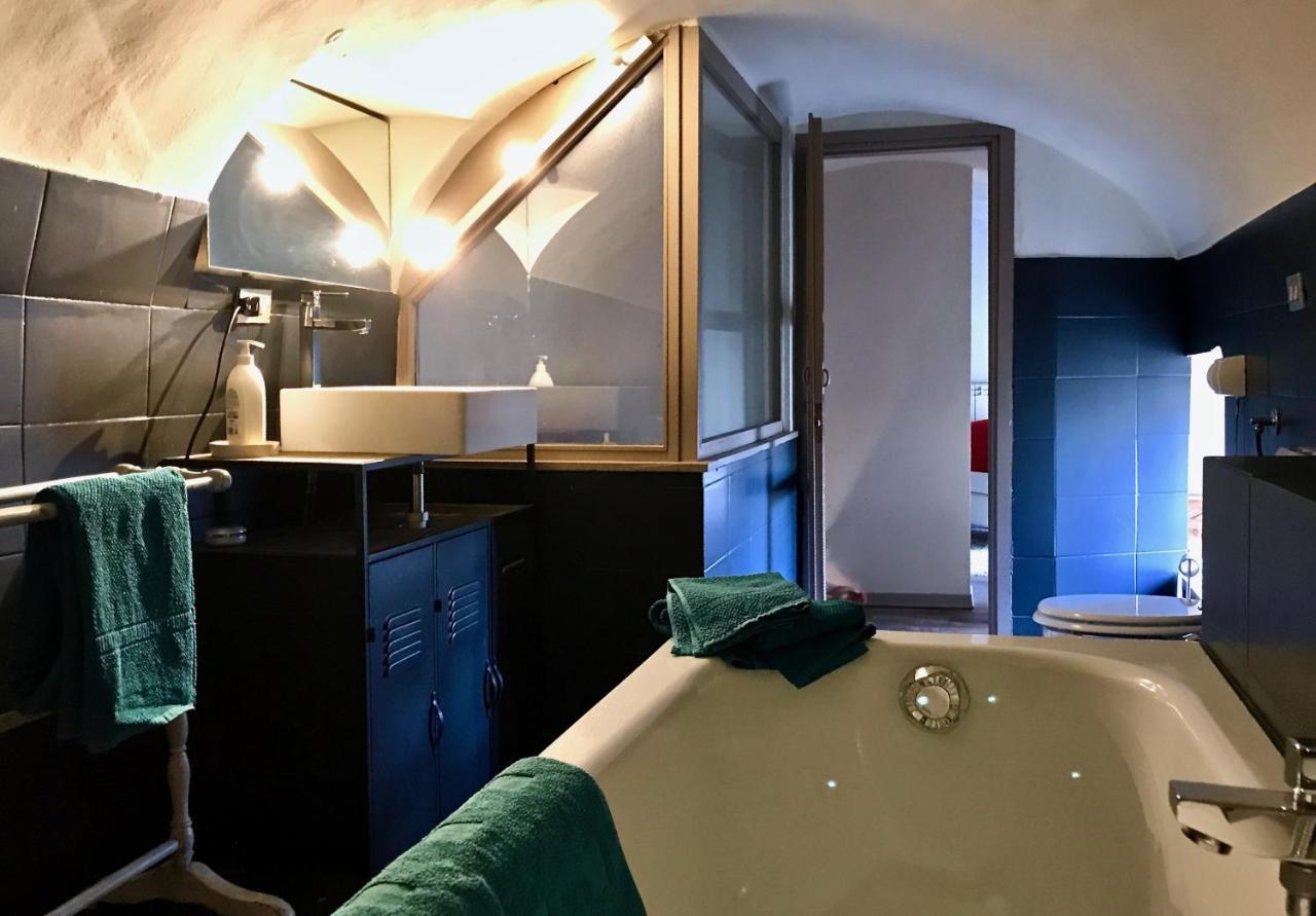 A Casa Nostra Nel Centro Storico Lägenhet Turin Exteriör bild